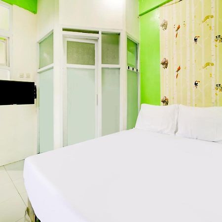 Oyo Life 3103 Opo Homestay & Kost Malang Exterior photo